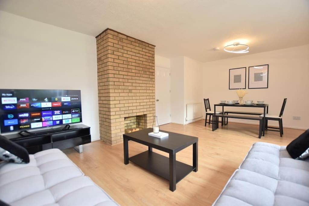 Luxury Central Oxford Detached Home Экстерьер фото