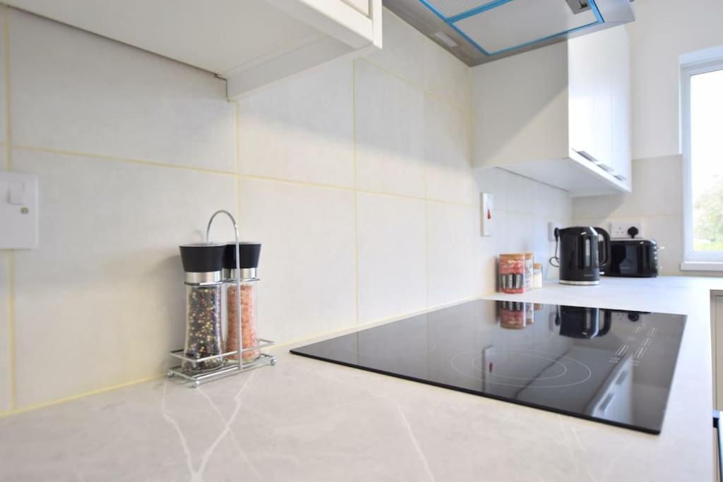 Luxury Central Oxford Detached Home Экстерьер фото